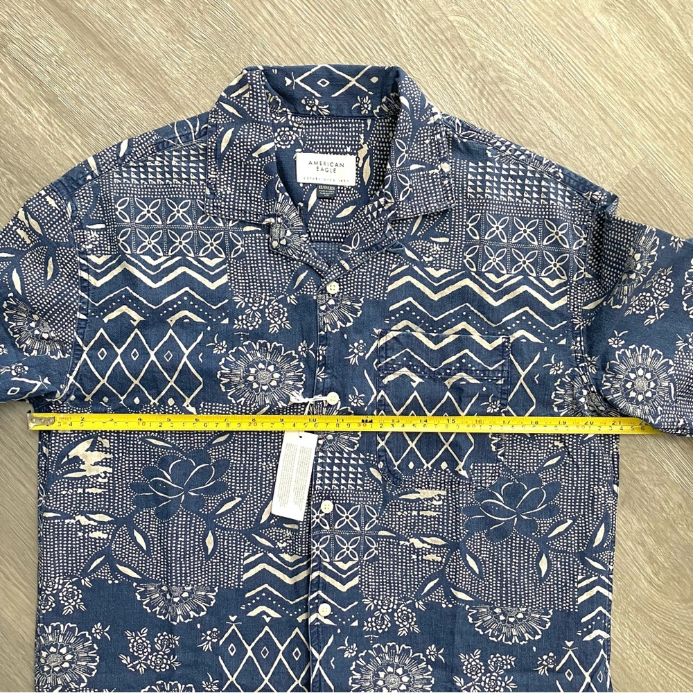 NWOT American Eagle Printed Button-Up Poolside Shirt Men's XS Short Sleeve Blue - Picture 8 of 11